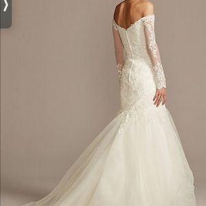 Long Sleeve Off the Shoulder Trumpet Wedding Dress